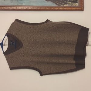 Dockers vest Large *Make an Offer*